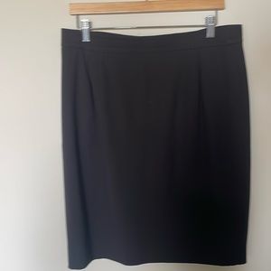 Louis Feraud knee length skirt